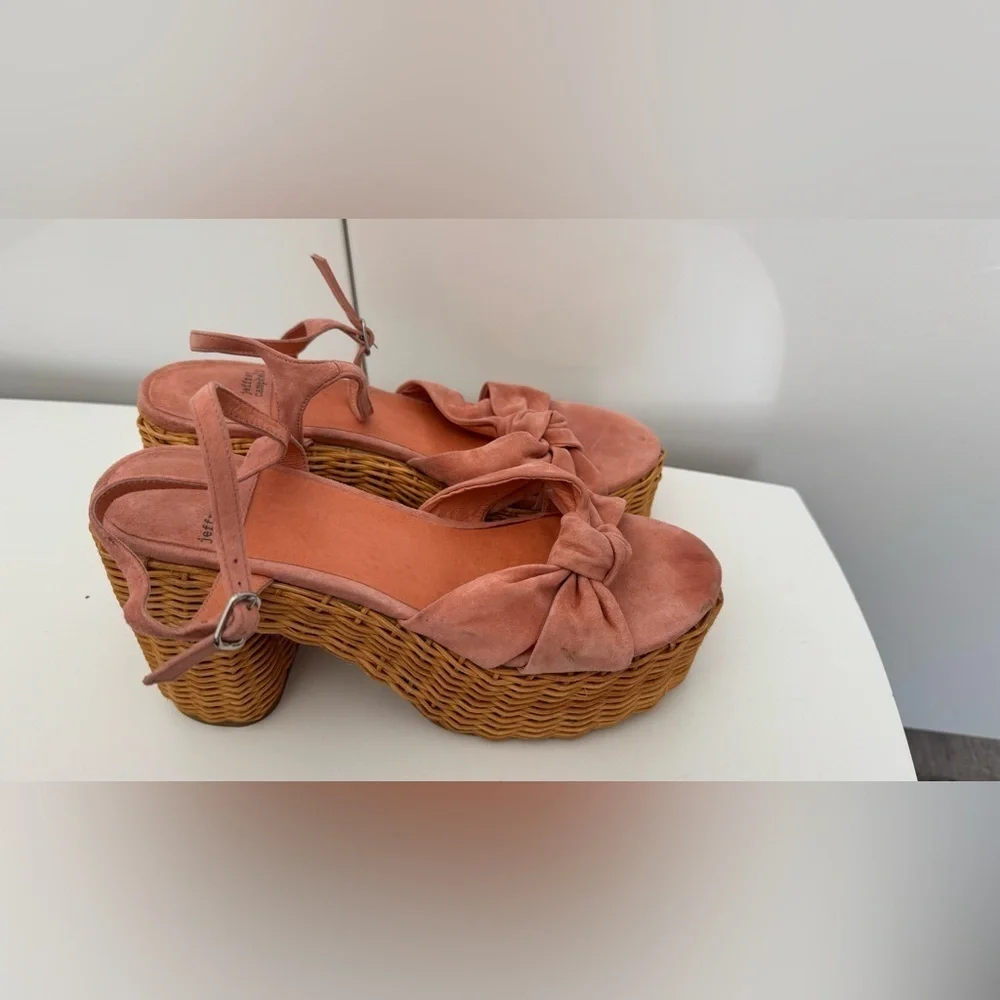Jeffrey  Campbell Women's Pink Woven Platform Sandals size 9.5